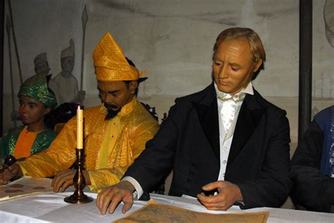 Temenggong Abdul Rahman's Treaty Signing: A Pivotal Moment in Malay History and British Colonization's Dawn